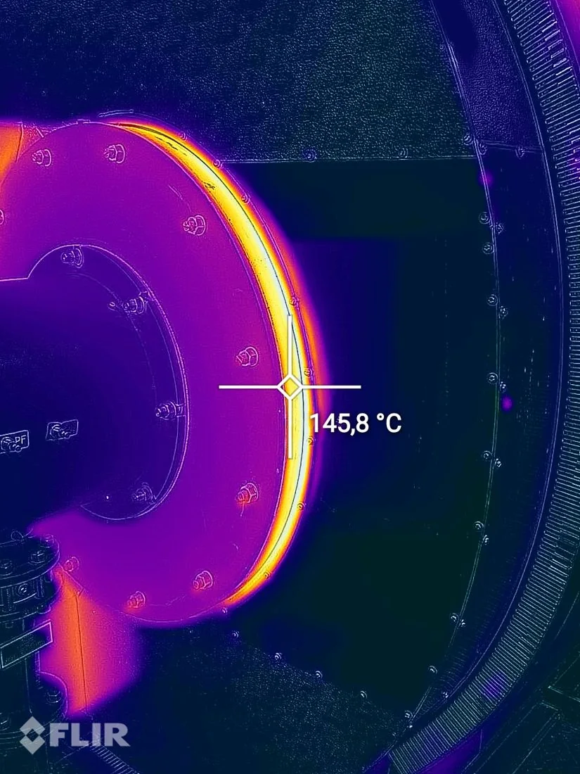 Thermogram of the bare burner flange at 146 degrees