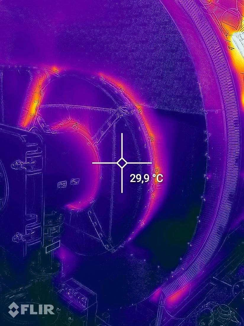 Thermogram of the burner flange panelled