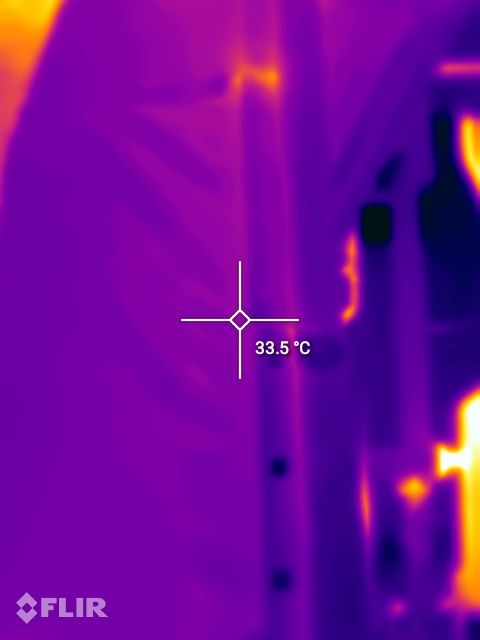 Cochran boiler plate under Inzonex panels, FLIR thermogram at 34 °C
